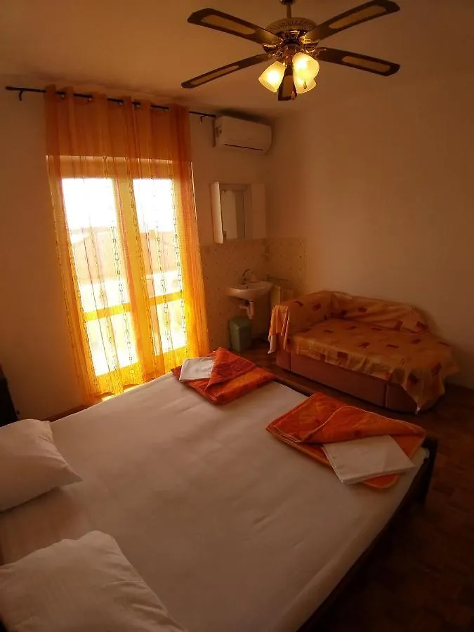 ***  ראב Balen Guest House קרואטיה