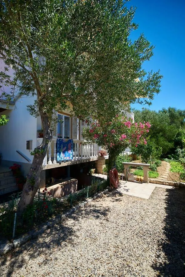 ***  ראב Balen Guest House קרואטיה